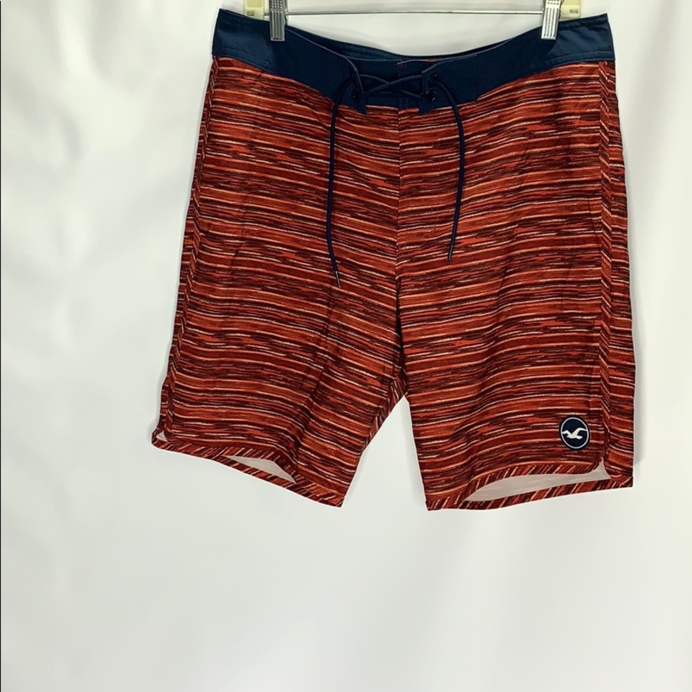 Hollister Men Shorts size 34